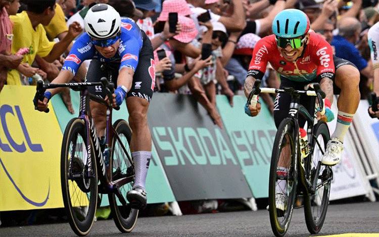 Philipsen Raih Dua Kemenangan Etape Beruntun di Tour de France