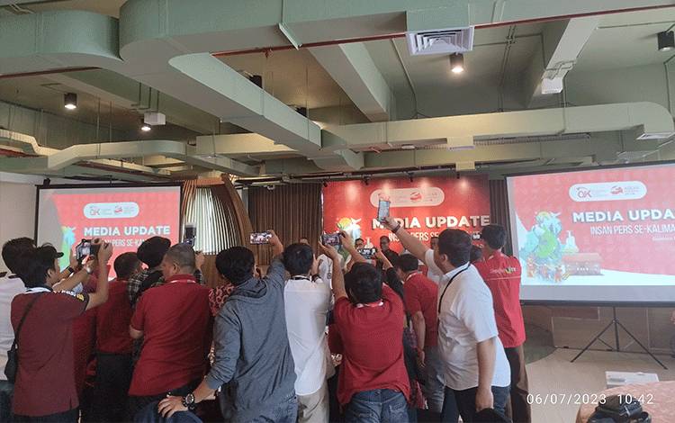 Jurnalis Diminta Pahami Formulasi Penulisan Berita Keuangan