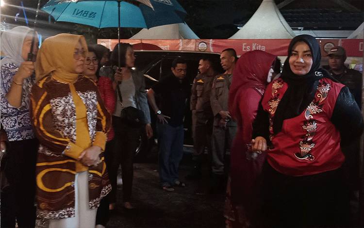 Wabup Kotim Apresiasi Education Culture Museum Pendidikan dan Kuliner di Museum Kayu Sampit