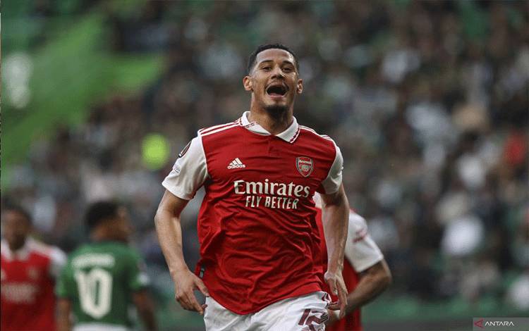 William Saliba Teken Kontrak Baru di Arsenal hingga 2027