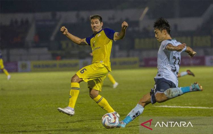 Persita Tangerang Amankan Kemenangan 2-0 Atas PSIS Semarang