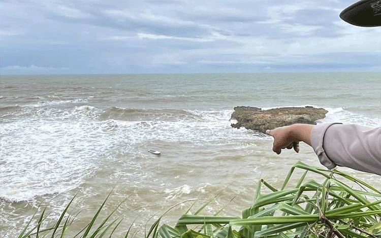 Satu Dari Lima Wisatawan Terseret Ombak Ditemukan Selamat