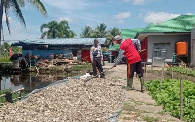 Rutan Kuala Kapuas Olah Sendiri Pakan Ikan