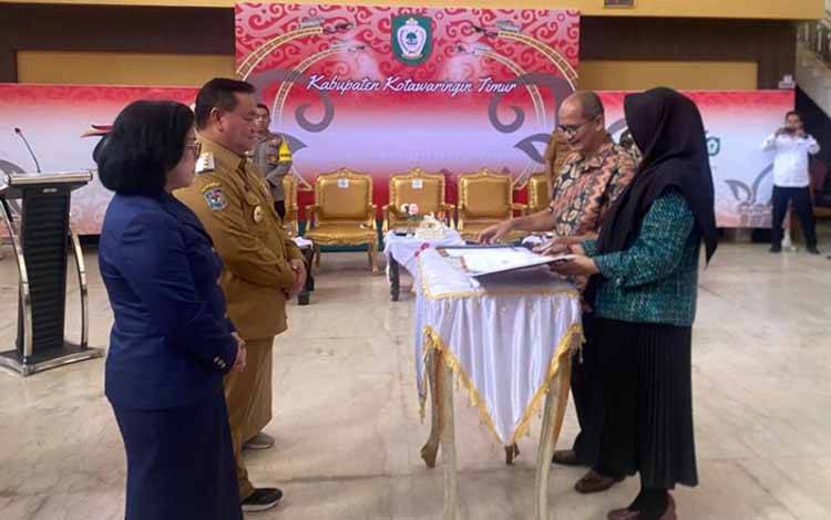 Pemkab Kotim Tandatangani Perjanjian Kerja Sama Operasional Pengelolaan Limbah B3 Medis