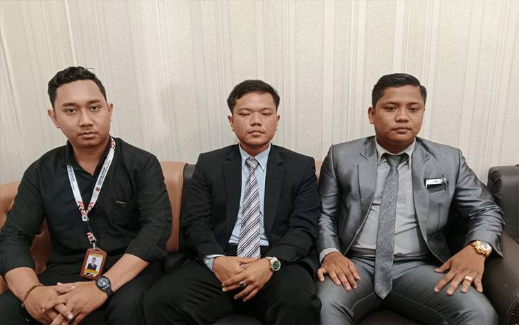 Ajukan Eksekusi terhadap Putusan PTTUN terkait Jabatan Kades Handiwung