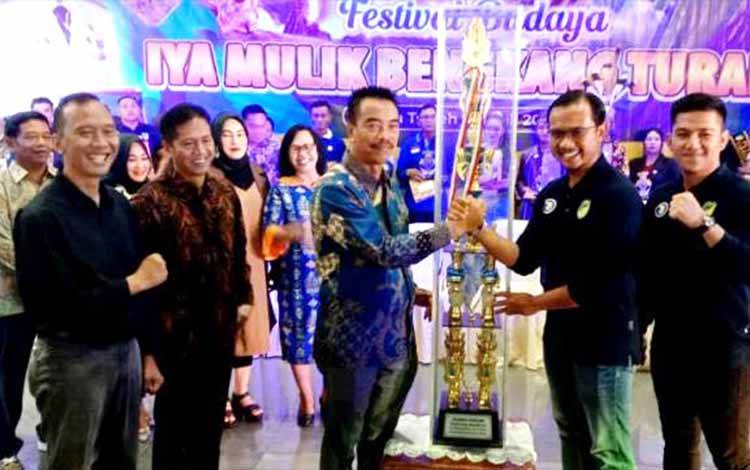 Kecamatan Teweh Tengah Pertahankan Juara Umum FBIMBT 2023