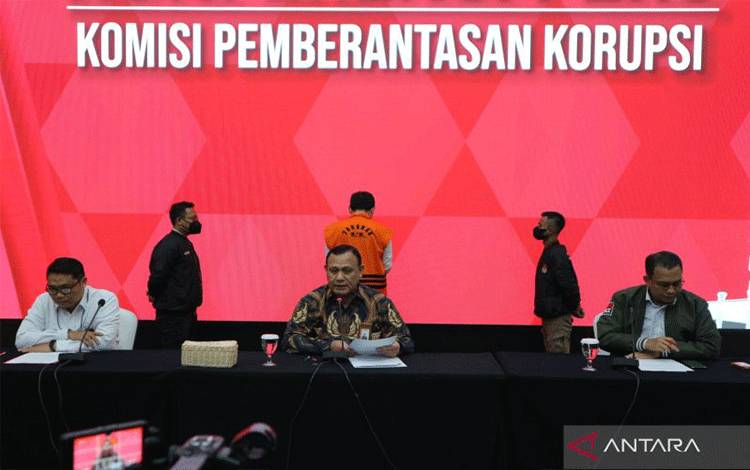 KPK Tahan Sekretaris Mahkamah Agung Hasbi Hasan
