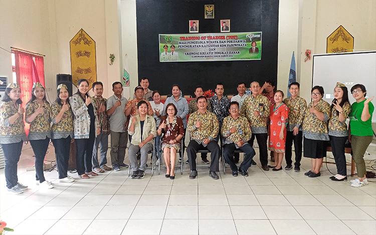 Disbudparpora Bartim Adakan TOT untuk Pengelola Destinasi Wisata dan Pokdarwis