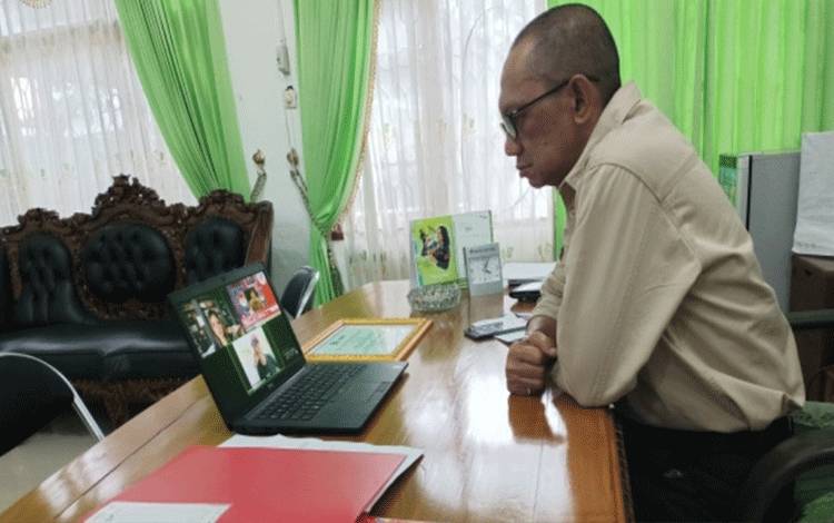 Pemkab Kobar Siap Sukseskan Pembagian 10 Juta Bendera Merah Putih