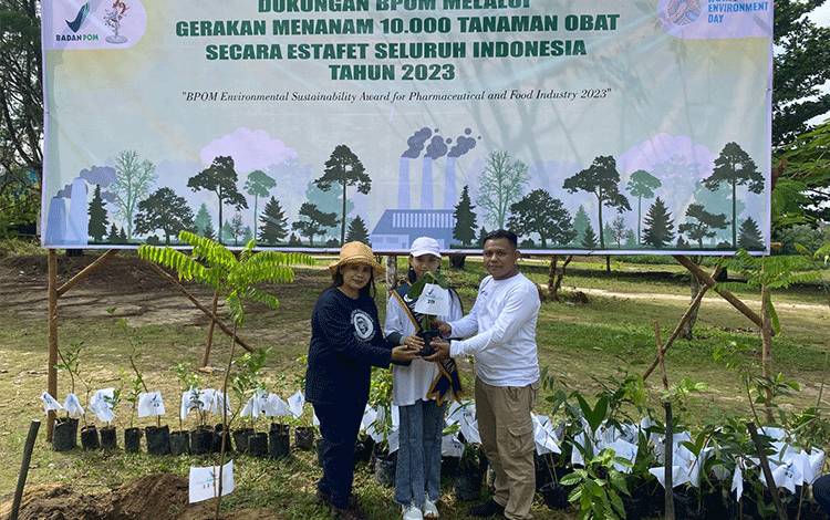 Peringati Word Environment Day 2023, Loka BPOM Kobar Tanam 10.000 Tanaman Obat