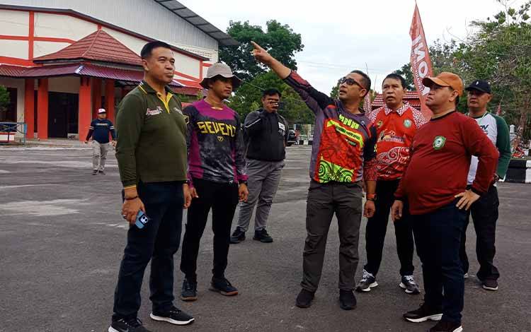Pemkab Kotim Gotong Royong Bersihkan Venue Cabor Porprov Kalteng 2023