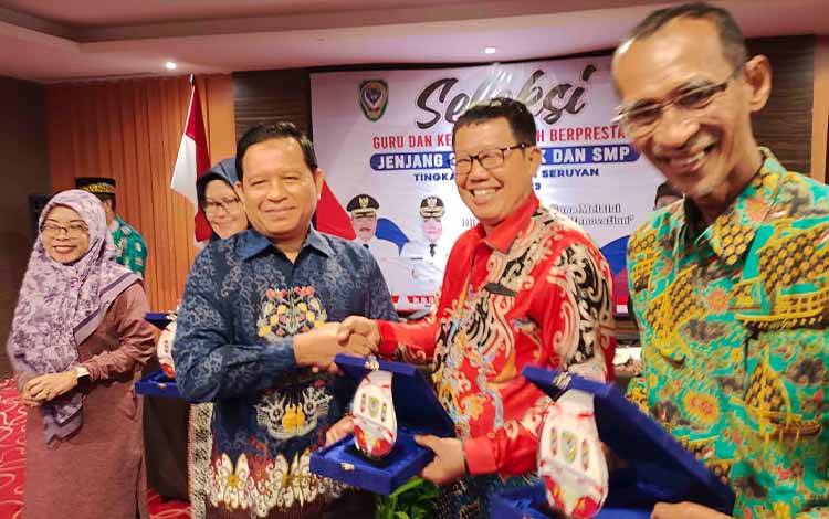 Begini Harapan Kadis Pendidikan Seruyan pada Bimtek Manajemen Berbasis Sekolah
