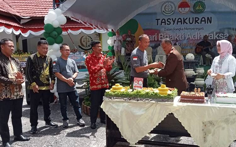 Kejaksaan Sukamara Gelar Syukuran Peringati Hari Bhakti Adiyaksa ke-63