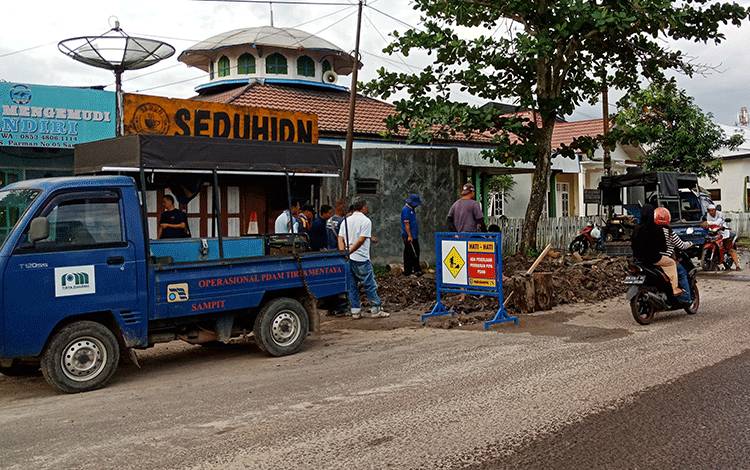 Bupati Kotim Sayangkan Insiden Truk Angkutan Berat Amblas di Jalan Kota hingga Berimbas ke Masyarakat