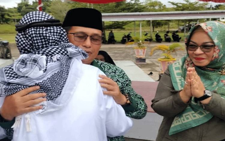 Wabup Murung Raya Berharap Jemaah Haji yang Baru Datang Punya Nilai Tambah