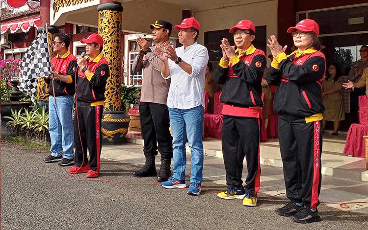 Bupati Barito Timur Lepas Keberangkatan Kontingen Porprov Kalteng 2023