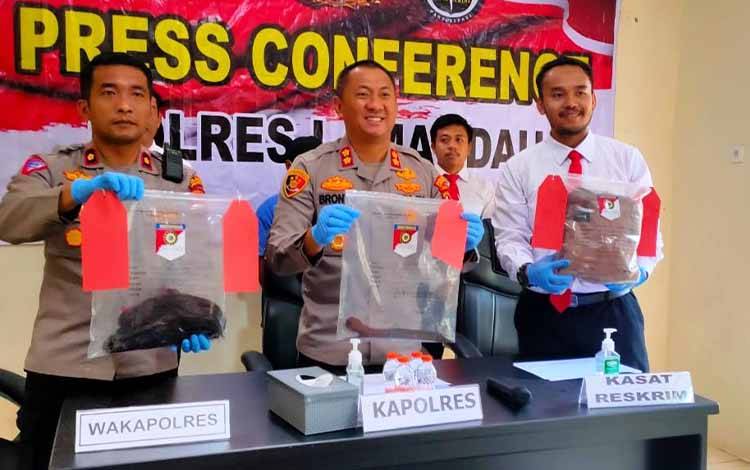 Karena Cekcok, Suami Tega Tikam Istri Hingga Tewas  ?