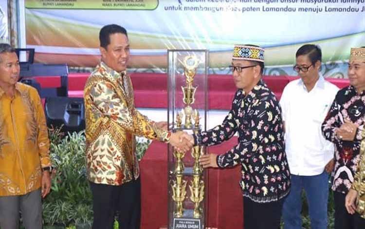 Bupati Lamandau Buka Pesparawi Tingkat Kabupaten  ?