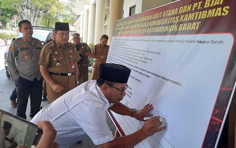 Dewan Kobar Siap Kawal Tuntutan Plasma 20 Persen Masyarakat Aruta Hingga Tuntas