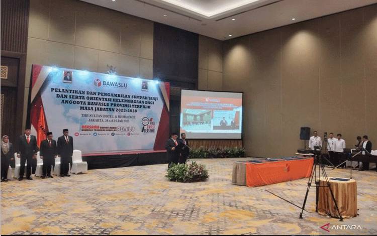 Ketua Bawaslu RI Lantik Anggota Bawaslu di 28 Provinsi, Termasuk Bawaslu Kalteng