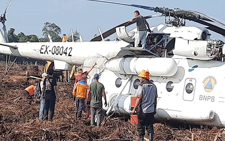 Helikopter Mendarat Darurat di Mendawai Seberang Mulai Dievakuasi