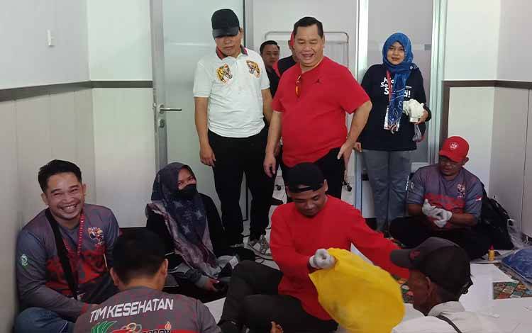 Sunatan Massal di Mal Pelayanan Publik Kotim Ringankan Beban Masyarakat