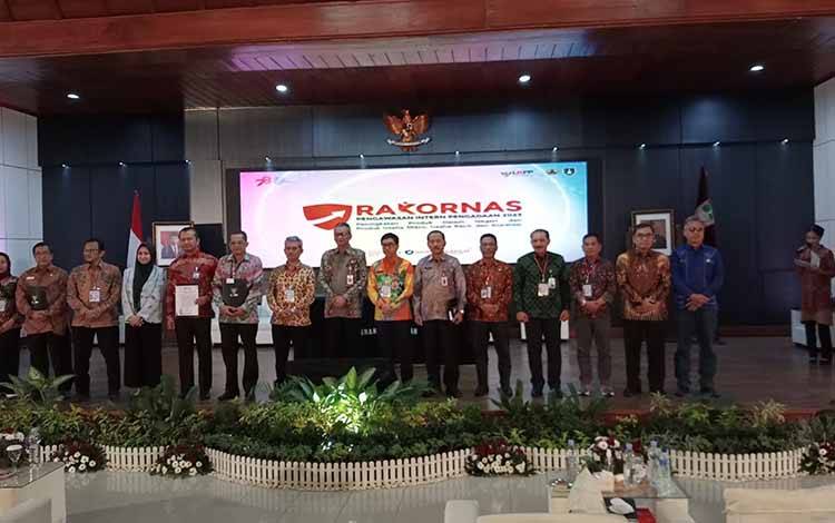 Program Peningkatan Penggunaan Produk Dalam Negeri di Kalteng Dinilai Berhasil   ?