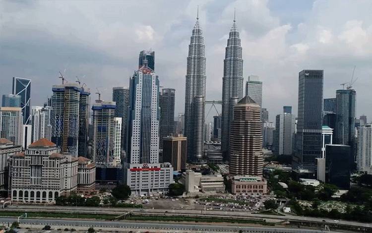 Pendapatan Rata-Rata Rumah Tangga Malaysia Naik Rp28,13 Juta di 2022