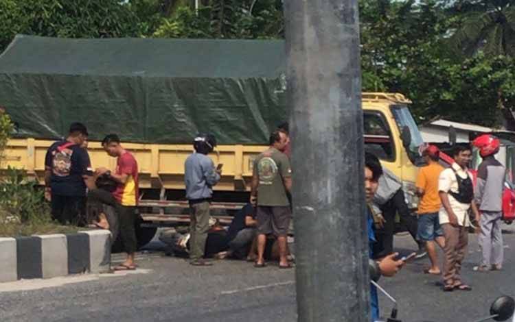 Begini Kronologi Pengendara Motor Tewas Usai Tabrakan dengan Truk