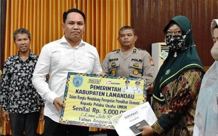 Pemkab Lamandau Komitmen Bantu Permodalan Pelaku UMKM
