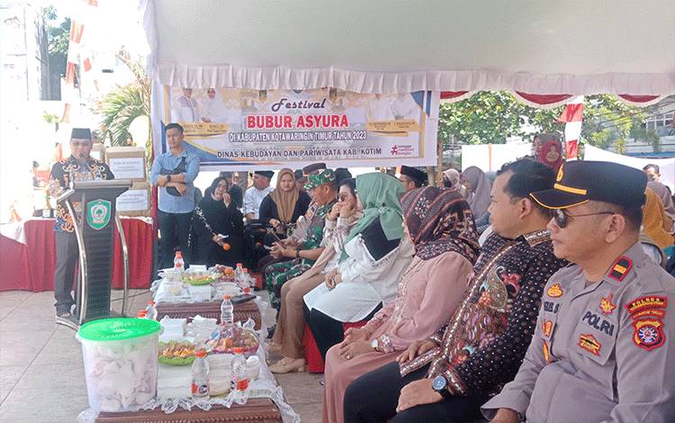 Pemkab Kotim Gelar Festival Bubur Asyura di Taman Icon Jelawat