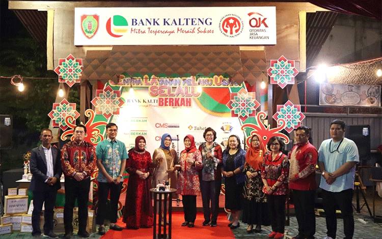 Central Borneo Souvenir Miliki 100 Mitra Perajin/UMKM