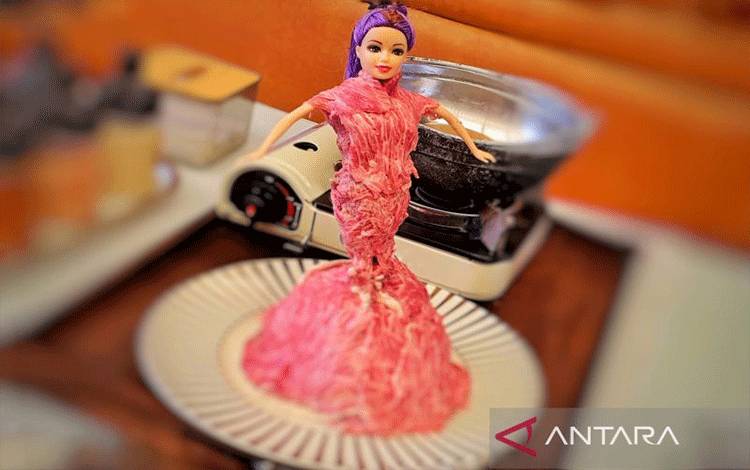 Inspirasi Kuliner Unik, Barbie Berbalut Gaun Daging