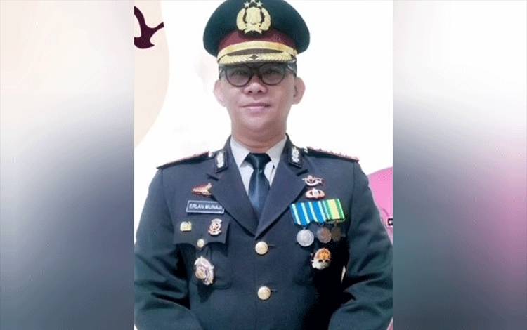 Setop Tanpa Busana di Depan Kamera