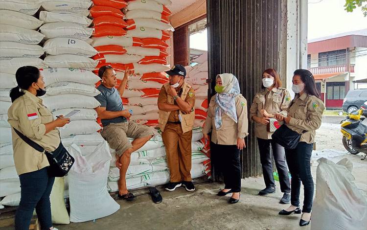 Harga Beras Mayang di Pasar Besar Palangka Raya Turun