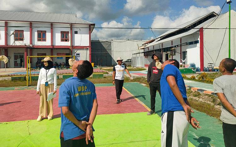 Lapas Sukamara Gelar Lomba Tradisional Meriahkan Hari Kemenkumham ke-78
