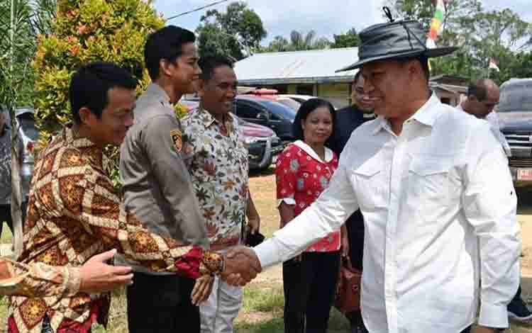 Bupati Lamandau Ajak Dunia Usaha Bangun Infrastruktur  ?