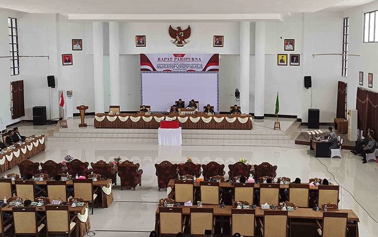 Ketua DPRD Seruyan Pimpin Paripurna Istimewa Mendengarkan Pidato Kenegaraan