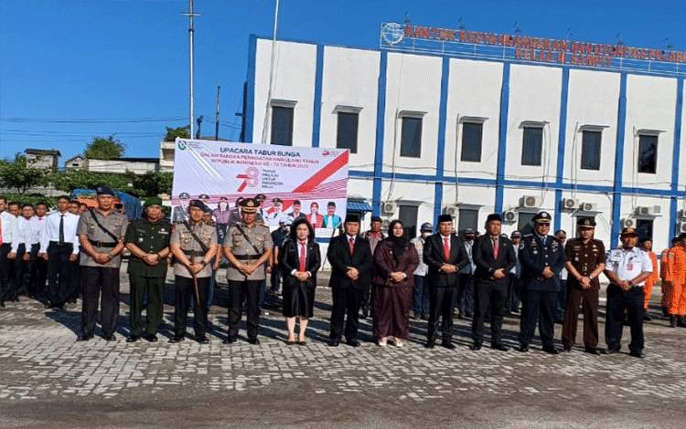Ketua DPRD Kotim Maknai Tabur Bunga untuk Mengenang Jasa Pahlawan
