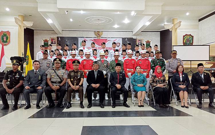 Bupati Barito Timur Kukuhkan Anggota Paskibraka