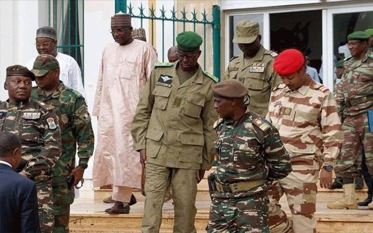 Mali, Burkina Faso Kirim Jet Tempur Bantu Niger Hadapi ECOWAS