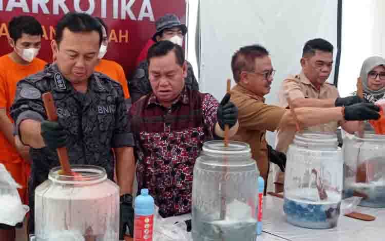 BNNP Kalteng Musnahkan 9,2 Kilogram Sabu