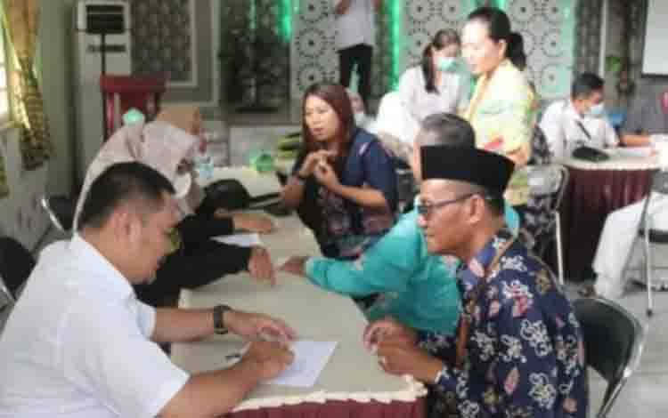 ASN Kemenag Kapuas Jalani Pemeriksaan Kesehatan Deteksi Dini PTM