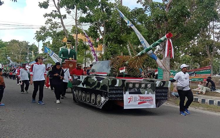 Pemkab Sukamara Gelar Pawai Pembangunan 2023
