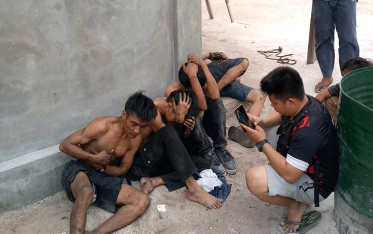Empat Komplotan Maling Bermobil Tepergok Warga Saat Beraksi Mencuri di Sampit