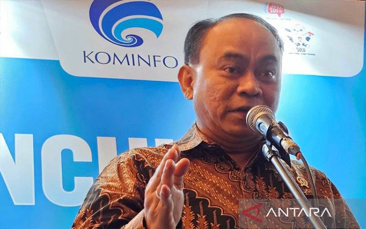 Menkominfo Siap Temui Kapolri Bahas Judi Online?dan Pinjol Ilegal