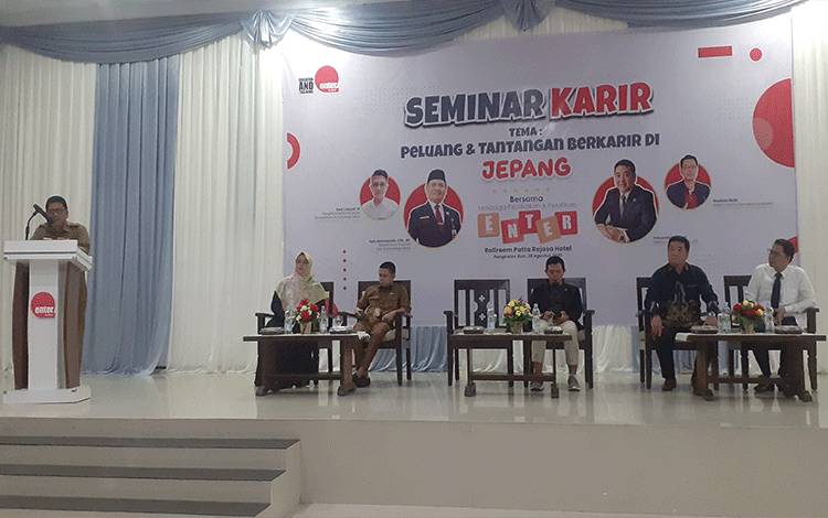 Seminar Berkarir di Jepang, Pemkab Kobar Berikan Amanat pada Peserta