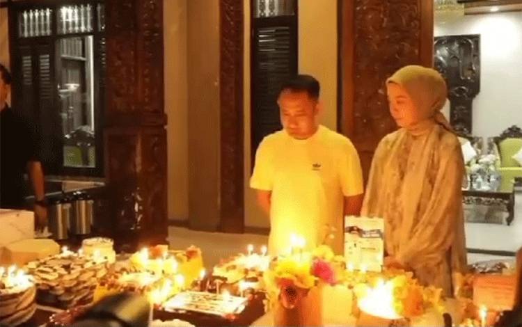 Fairid Dapat Kejutan dan Banjir Ucapan di Usia ke-38
