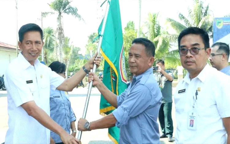 Bupati Lepas Kontingen Pesparawi ke-IV KORPRI Barito Utara