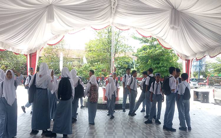 Disdik Kotim Keluarkan Edaran Resmi Kegiatan Belajar/Mengajar Saat Kabut Asap